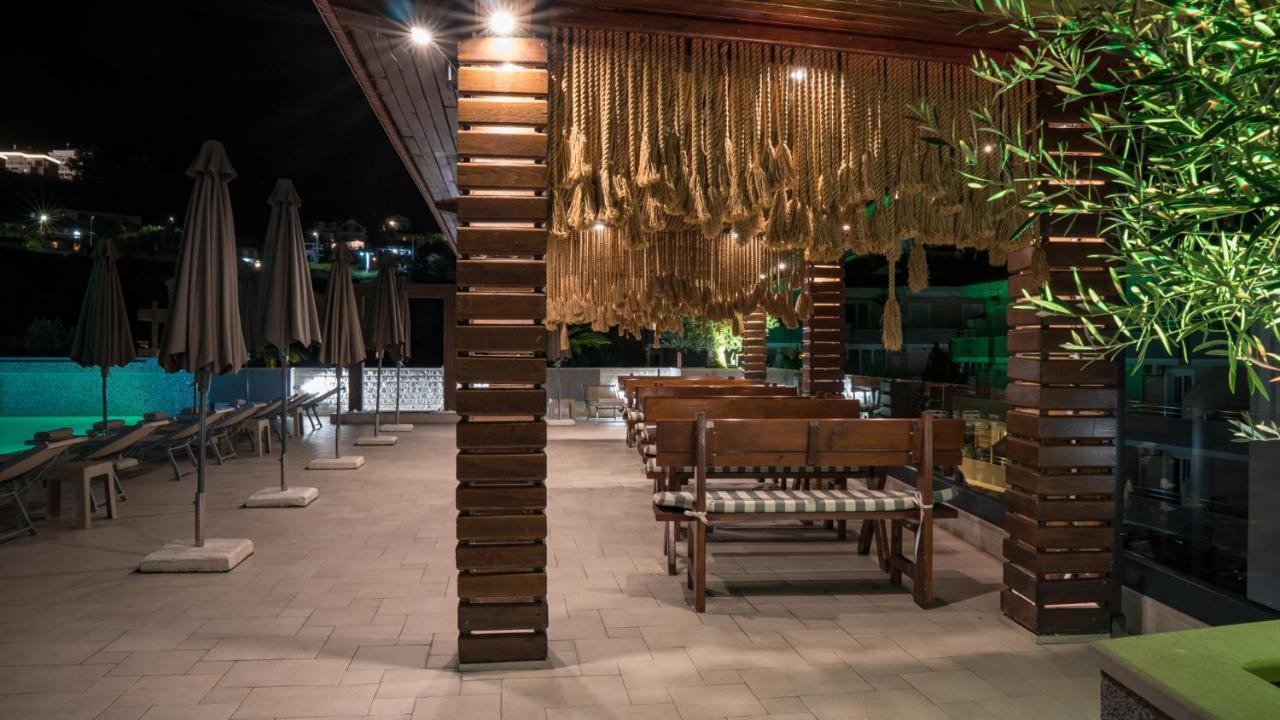 Sun Village Aparthotel Herceg Novi Exterior photo